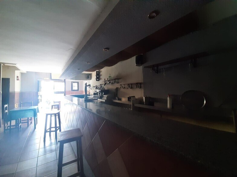 Local en Cáceres en venta - Foto del edificio - Imagen 2 de 3