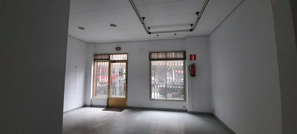 Calle Valcarce, 5, Ponferrada, León en venta - Foto del interior - Imagen 2 de 8