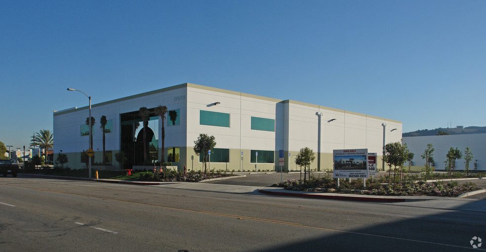 17000 E Gale Ave, City Of Industry, CA en alquiler - Foto del edificio - Imagen 1 de 7