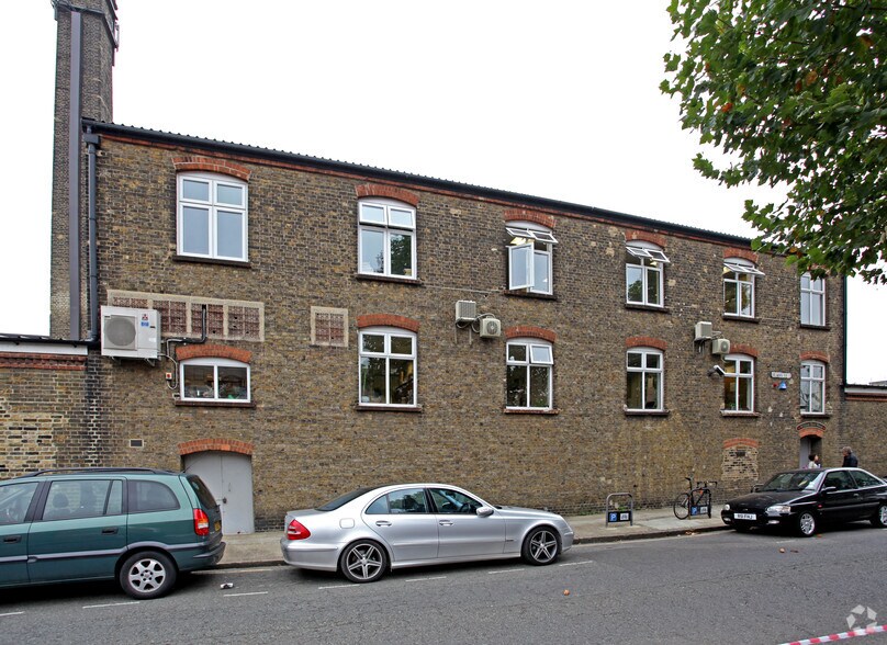 52 Beachy Rd, London en alquiler - Foto del edificio - Imagen 2 de 4