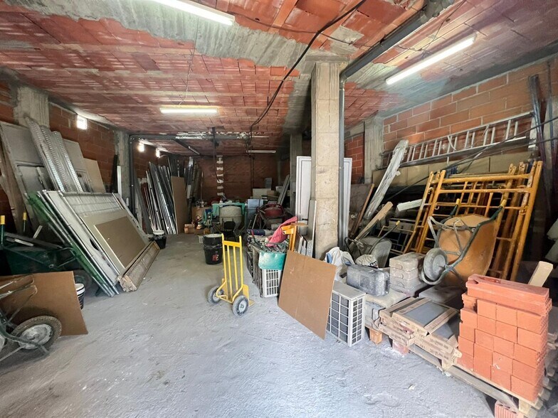 Local en Ponferrada, León en venta - Foto del edificio - Imagen 3 de 3