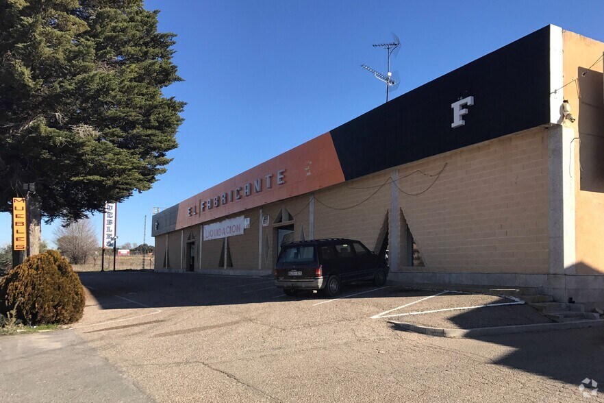 Avenida Calle Cáceres, 6, Polán, Toledo en venta - Foto del edificio - Imagen 3 de 3