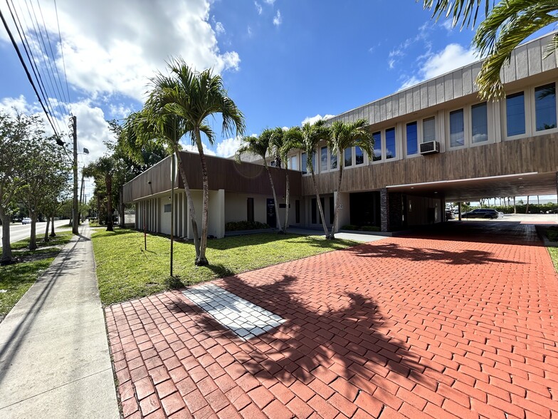 4121 NW 5th St, Plantation, FL en alquiler - Foto del edificio - Imagen 2 de 11