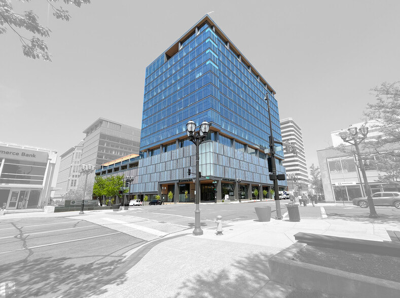 8001 Forsyth Blvd, Saint Louis, MO en alquiler - Foto del edificio - Imagen 1 de 17