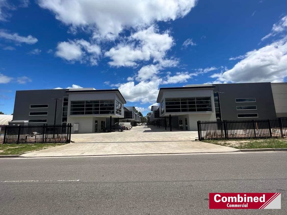 37 Anzac Ave, Smeaton Grange en alquiler Foto principal- Imagen 1 de 2