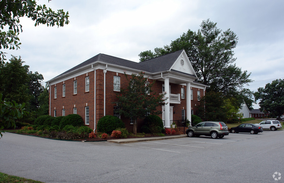 8 Pelham Rd, Greenville, SC en alquiler - Foto del edificio - Imagen 3 de 17