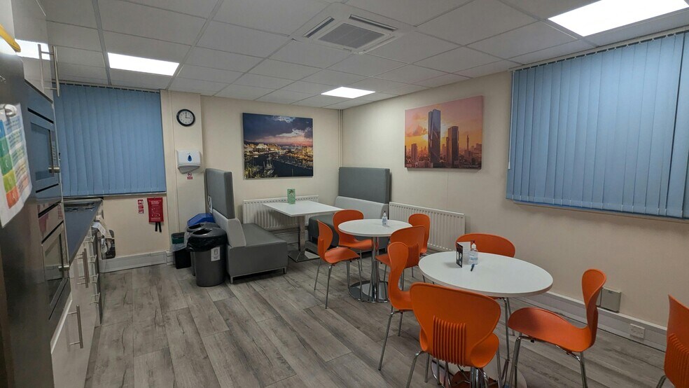 7 Sopwith Way, Daventry en alquiler - Foto del edificio - Imagen 3 de 12