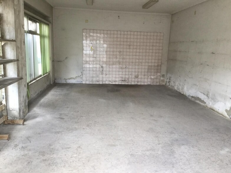 Local en Cistierna, León en venta - Foto del edificio - Imagen 3 de 9