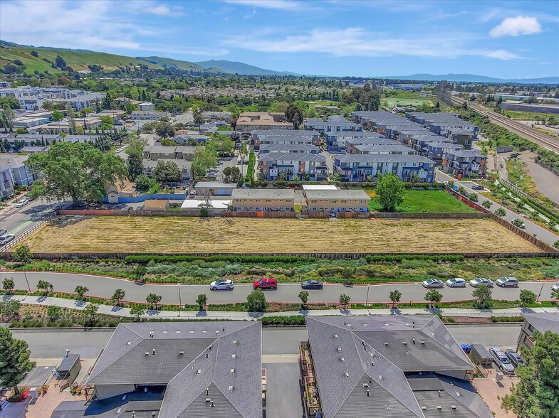 29495 Dixon St, Hayward, CA en venta - Foto del edificio - Imagen 2 de 9