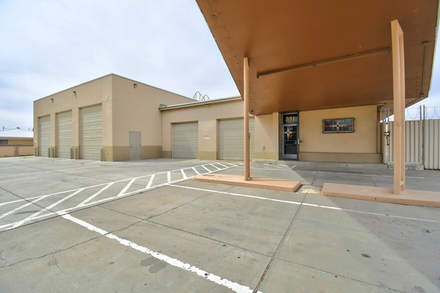 351 Yucca Dr NW, Albuquerque, NM en venta - Foto del edificio - Imagen 1 de 16