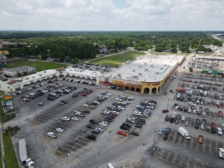 10659-10771 N US 59 Hwy, Houston, TX en alquiler - Foto del edificio - Imagen 3 de 6