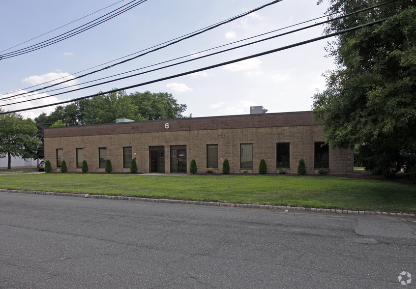 6 Spielman Rd, Fairfield, NJ en alquiler - Foto del edificio - Imagen 3 de 3