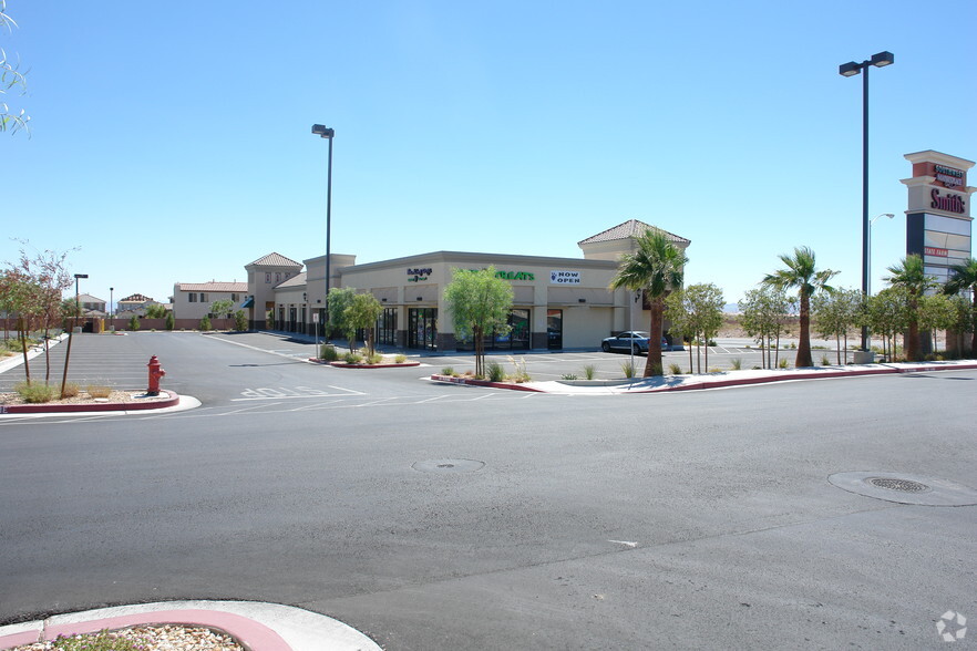 Windmill Ln, Las Vegas, NV en alquiler - Foto del edificio - Imagen 2 de 10