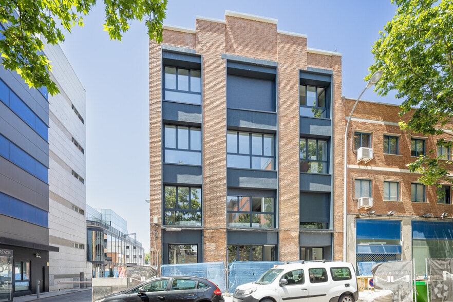 Calle Albarracín, 30, Madrid, Madrid en venta - Foto del edificio - Imagen 2 de 2
