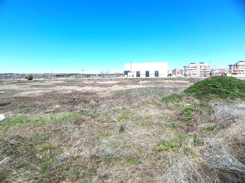 Terreno en Ávila en venta - Foto del edificio - Imagen 3 de 18