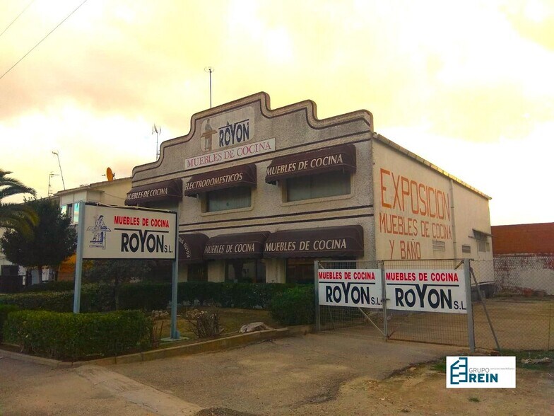 Avenida de Madrid, 37, Añover de Tajo, Toledo en venta - Foto del edificio - Imagen 2 de 18