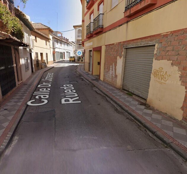 Calle Doctor Jiménez Rueda, 1, Atarfe, Granada en venta - Foto del edificio - Imagen 3 de 5