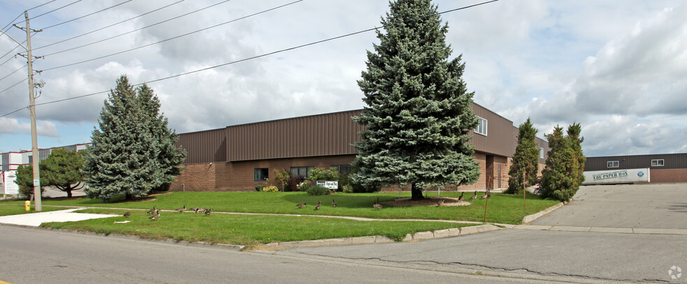 1133 Boundary Rd, Oshawa, ON en venta - Foto del edificio - Imagen 1 de 3