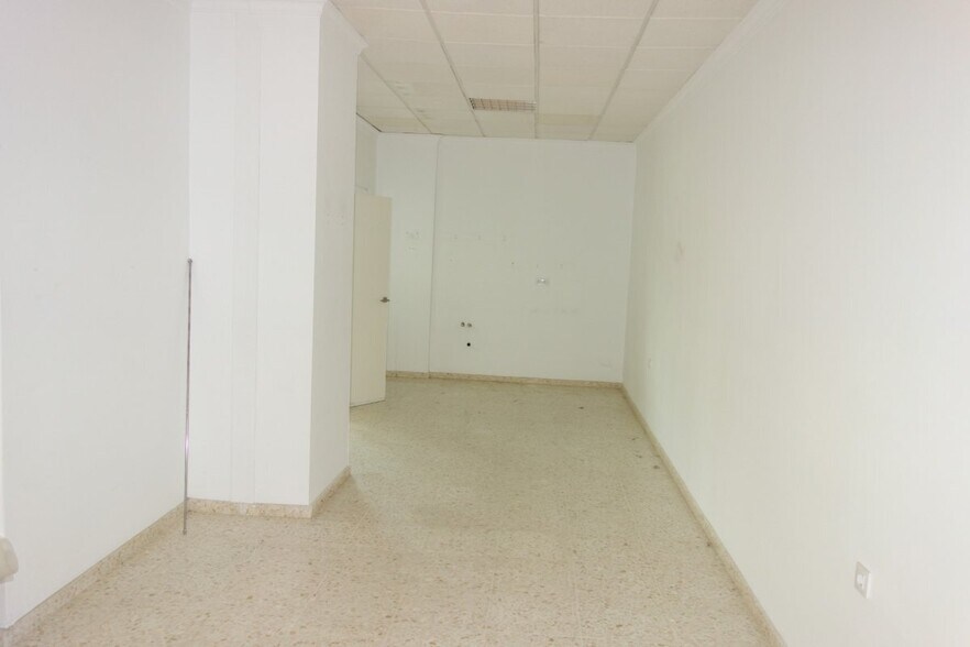 Local en Marchena, Sevilla en alquiler - Foto del edificio - Imagen 3 de 11