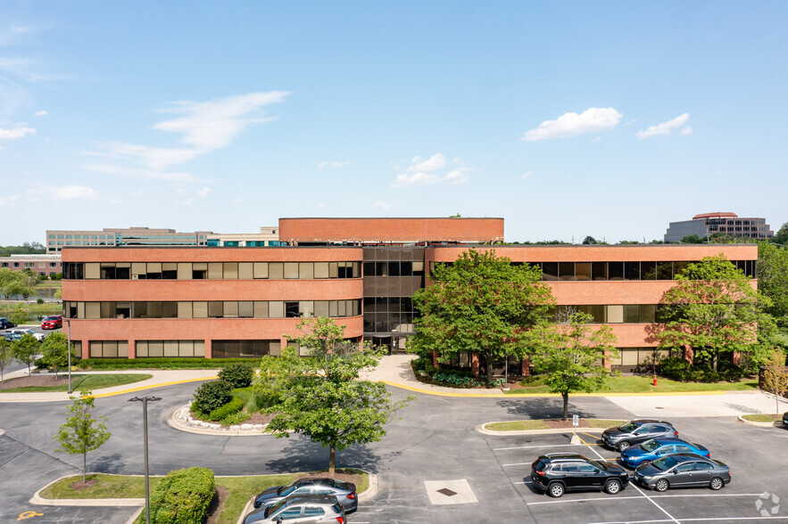 2525 Cabot Dr, Lisle, IL en alquiler - Foto del edificio - Imagen 3 de 5