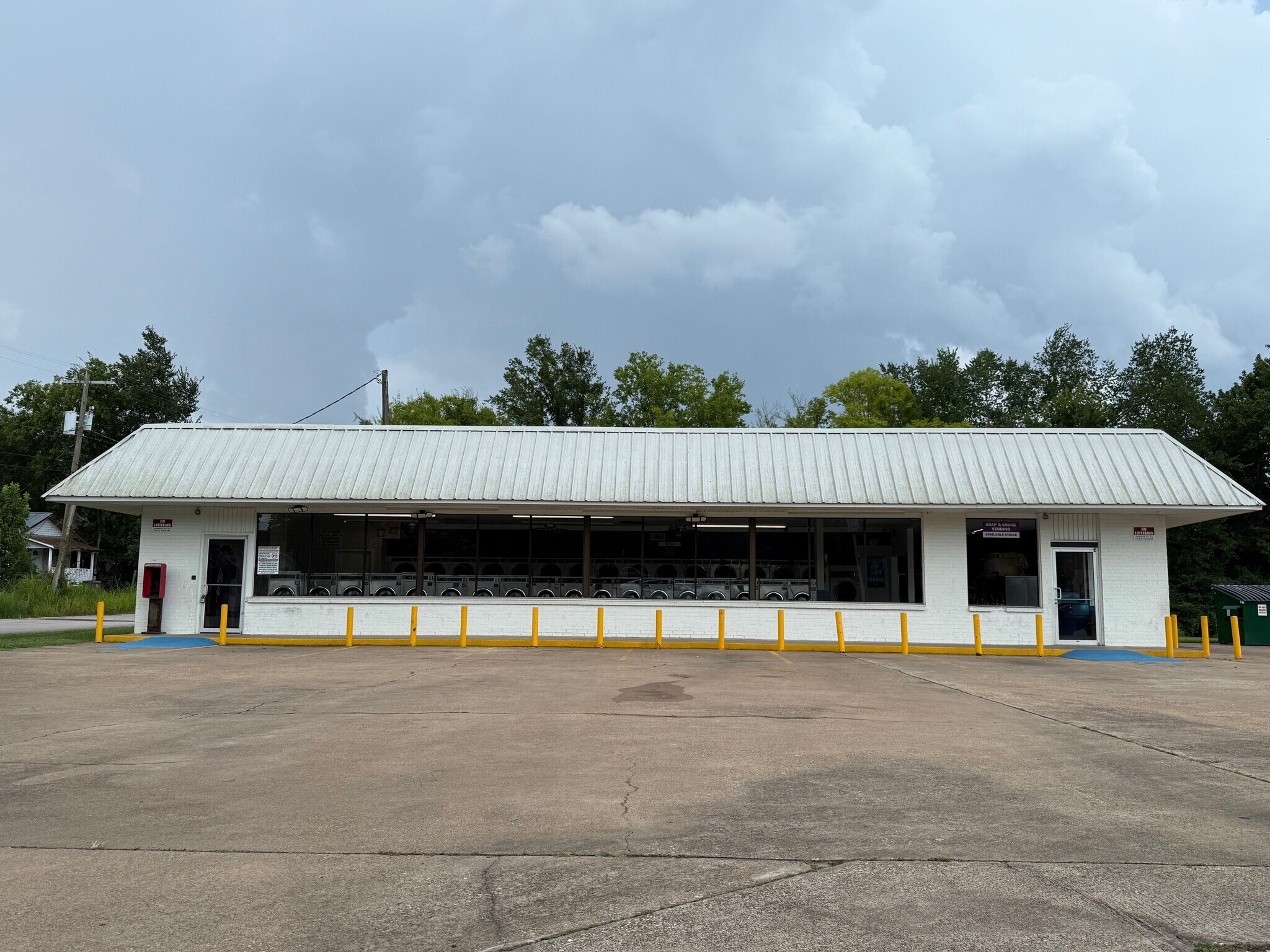 Texas Laundry Basket LLC cartera de 3 inmuebles en venta en LoopNet.es Foto del edificio- Imagen 1 de 34