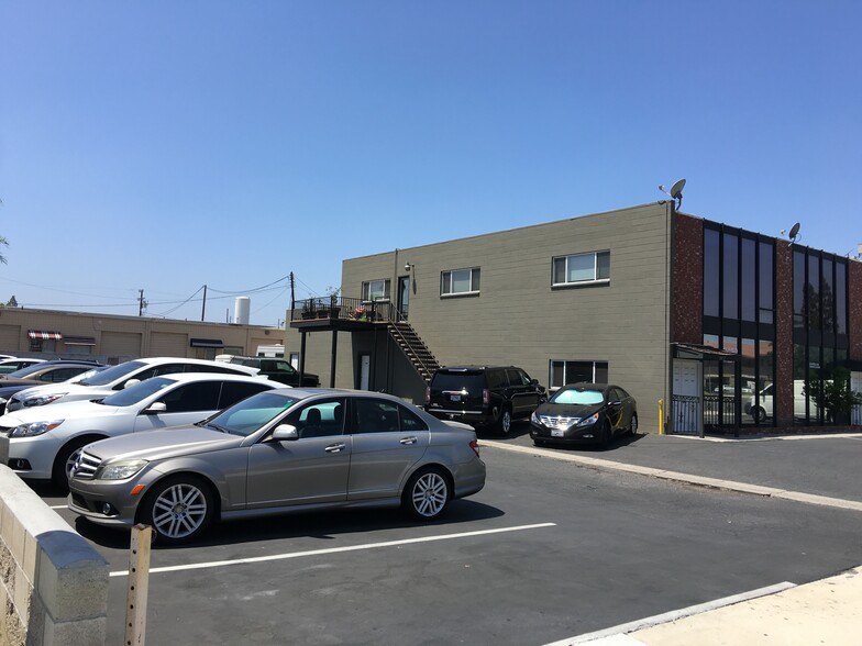 8448-8452 Katella Ave, Garden Grove, CA en venta - Foto del edificio - Imagen 2 de 4