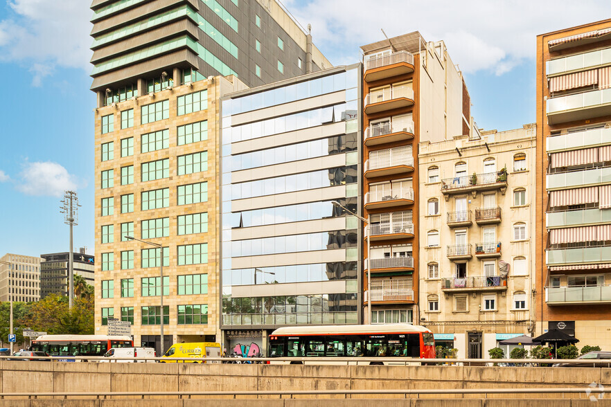 Oficinas en Barcelona, Barcelona en alquiler - Foto del edificio - Imagen 2 de 4