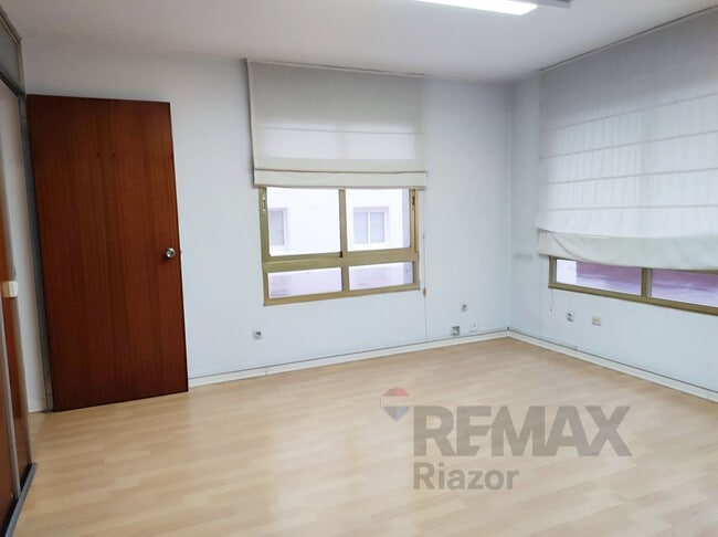 Más detalles de Oficina en alquiler
