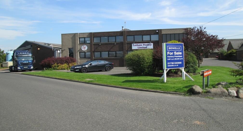 2 Woodside Rd, Forfar en venta Foto principal- Imagen 1 de 2