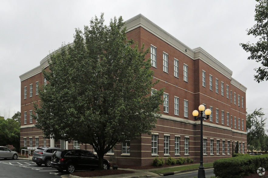 4020 Wake Forest Rd, Raleigh, NC en alquiler - Foto del edificio - Imagen 1 de 3