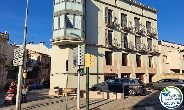 Edificio residencial en Figueres, Gerona en venta Foto principal- Imagen 1 de 5
