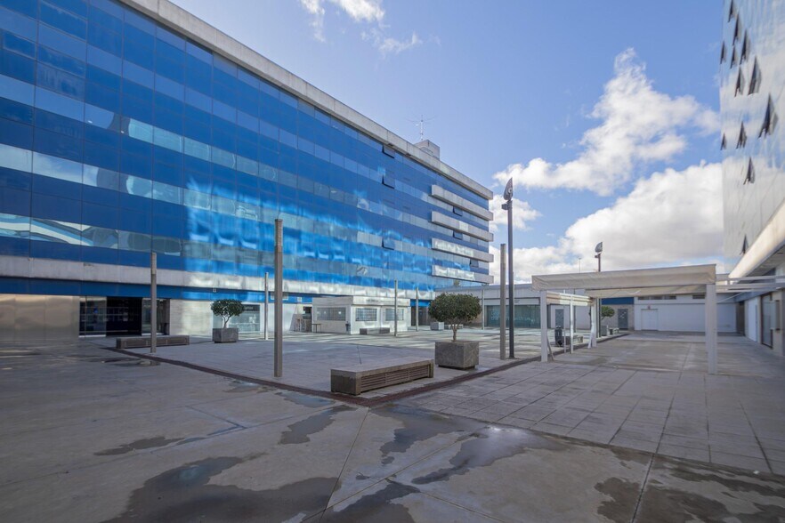 Oficina en SEVILLA, Sevilla en alquiler - Foto del edificio - Imagen 3 de 21