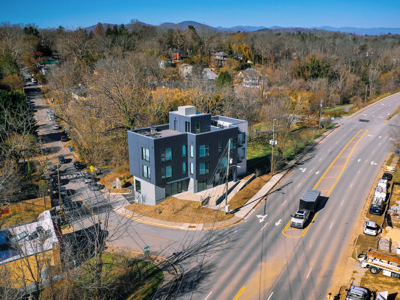 323 Broadway St, Asheville, NC en alquiler - Foto del edificio - Imagen 2 de 19