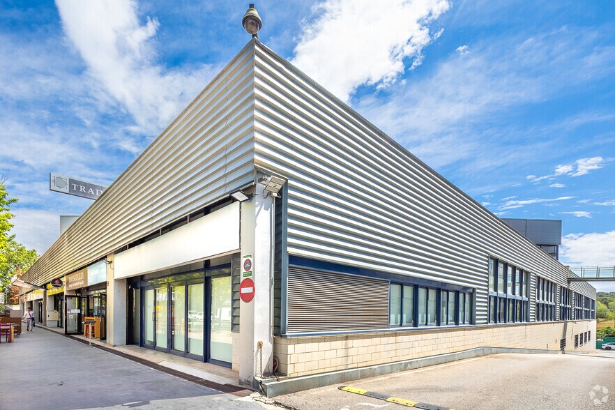 Local en Sant Cugat del Vallès, Barcelona en venta - Foto del edificio - Imagen 1 de 2