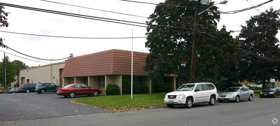 5 Just Rd, Fairfield, NJ en alquiler - Foto principal - Imagen 1 de 1