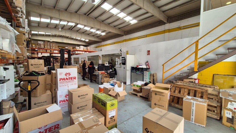 Nave en Castellar del Vallès, Barcelona en venta - Foto del interior - Imagen 2 de 9
