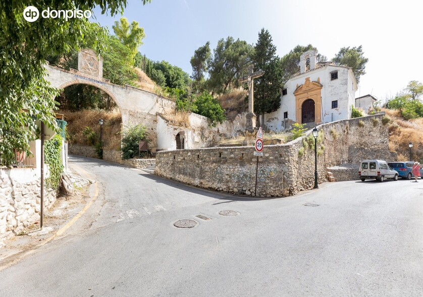 Calle Santo Sepulcro del Sacromonte, Granada, Granada en venta - Foto del edificio - Imagen 3 de 17
