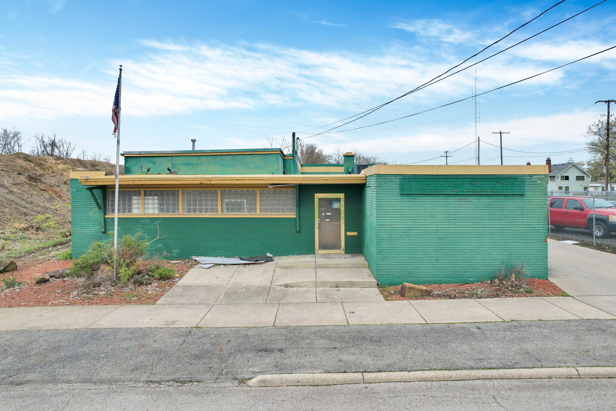 1359 Essex Ave, Columbus, OH en venta Foto del edificio- Imagen 1 de 1