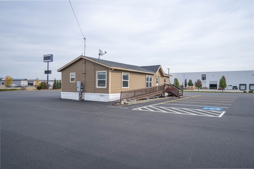 19117 E Broadway Ave, Spokane Valley, WA en alquiler - Foto del edificio - Imagen 3 de 14