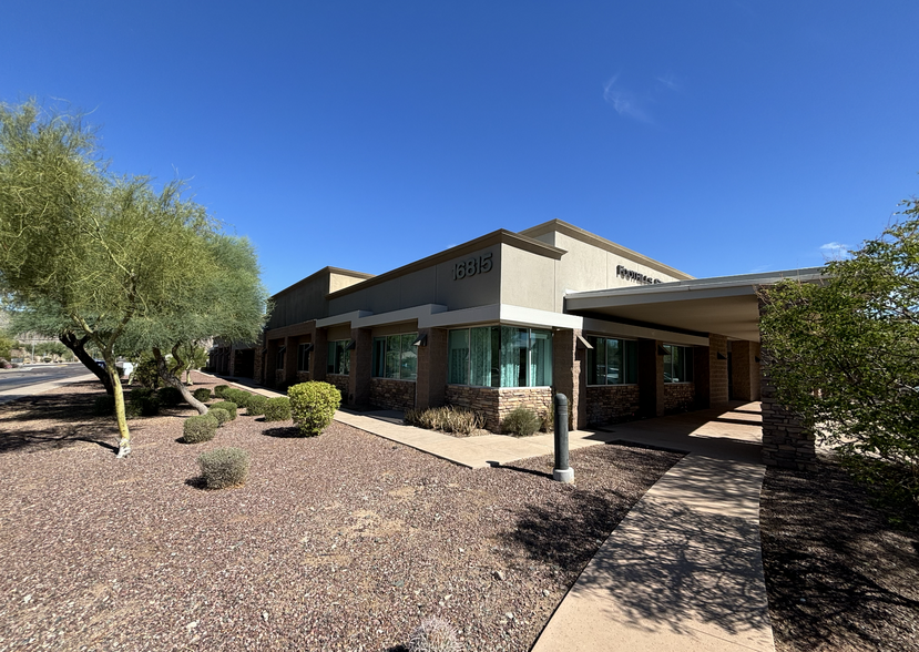 16815 S Desert Foothills Pky, Phoenix, AZ en alquiler - Foto del edificio - Imagen 2 de 10