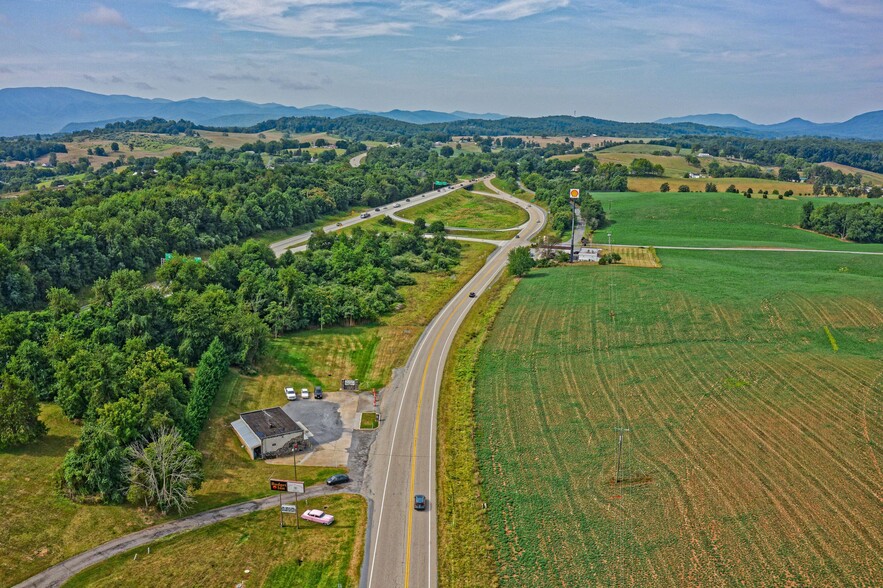 4373 S Lee Hwy, Natural Bridge, VA en venta - Foto del edificio - Imagen 3 de 15