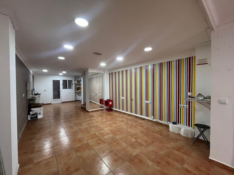 Local en Alzira en alquiler - Foto del edificio - Imagen 2 de 8