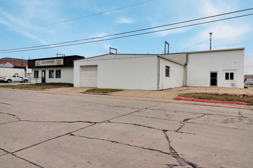 250 W 4th St, Fremont, NE en alquiler - Foto principal - Imagen 1 de 17