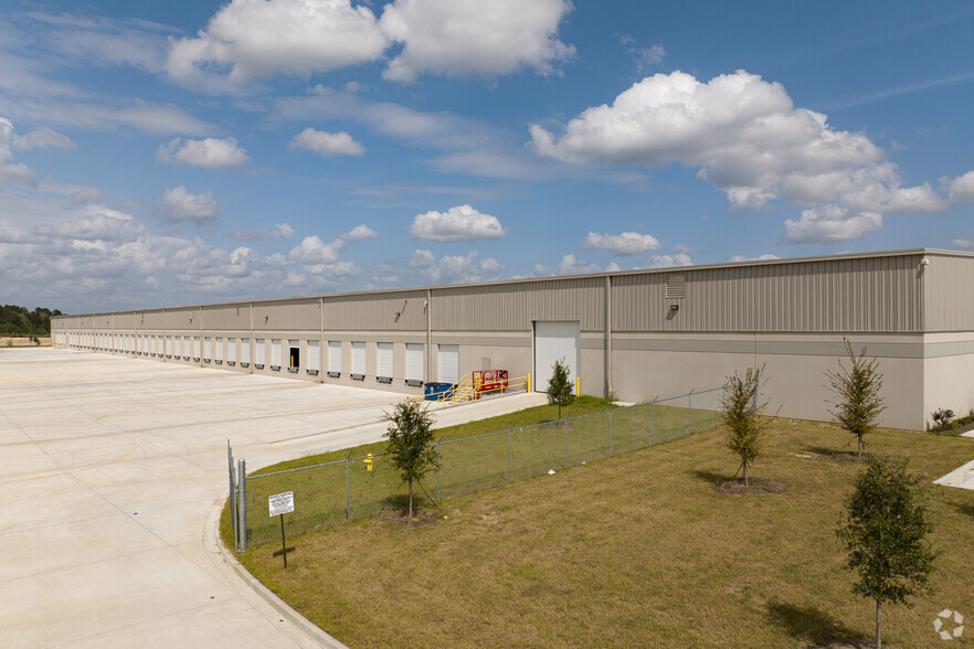 251 Morgan Lakes Industrial Blvd, Pooler, GA en alquiler - Foto del edificio - Imagen 1 de 38