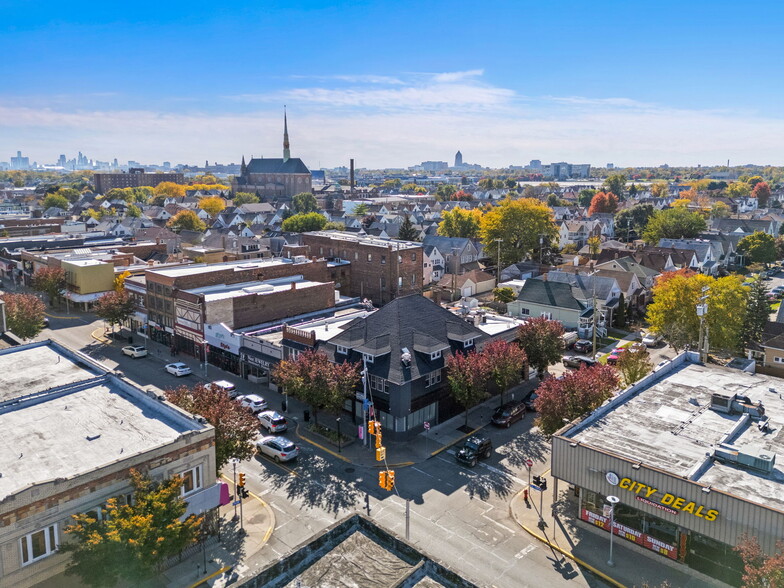 9741 Joseph Campau St, Hamtramck, MI en venta - Foto del edificio - Imagen 1 de 14