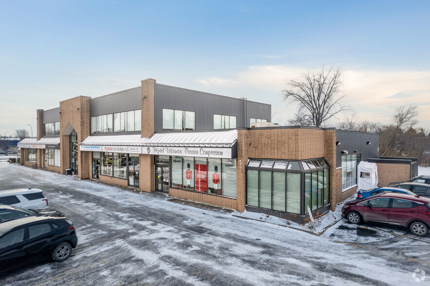 650 Rue De Montbrun, Boucherville, QC en alquiler - Foto del edificio - Imagen 3 de 4