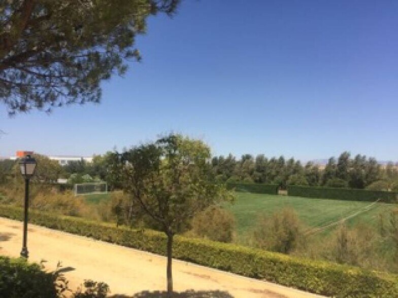 Terreno en Dílar en venta - Foto del edificio - Imagen 3 de 8