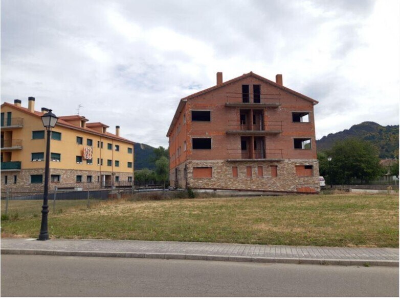 Terreno en Boñar en venta - Foto del edificio - Imagen 3 de 8