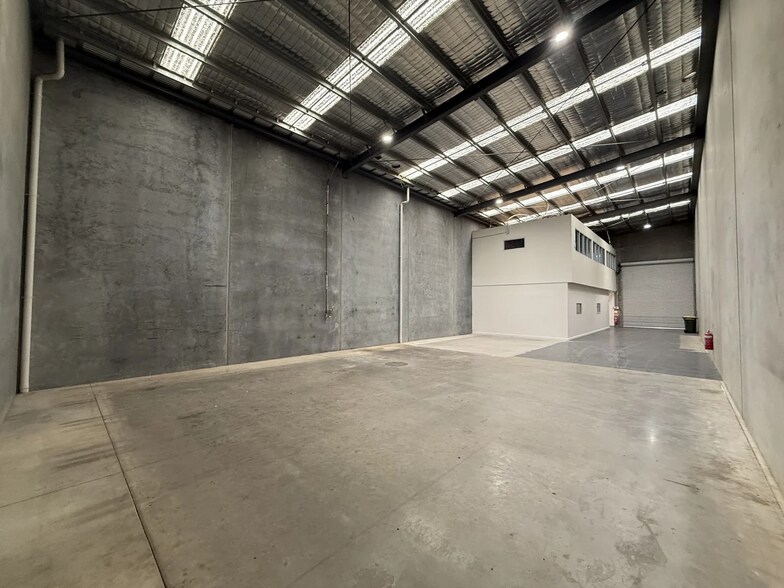 5 Rocklea Dr, Port Melbourne en venta - Foto del interior - Imagen 2 de 6
