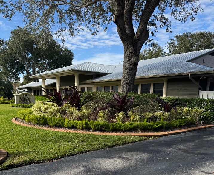 835 SE Osceola St, Stuart, FL en venta - Foto del edificio - Imagen 3 de 15